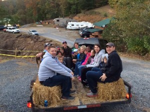 2015_Oct.17_Hay Ride with 30 kids3